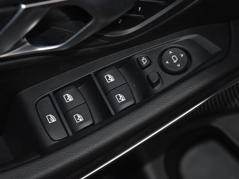 New 2026 BMW 330i xDrive Sedan w/ M Sport Package image 5