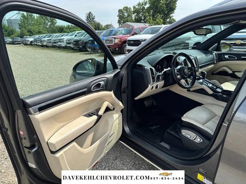 Used 2016 Porsche Cayenne S AWD/4WD image 14