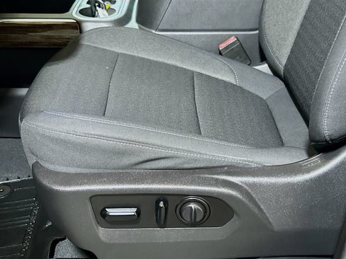 Used 2021 GMC Sierra 1500 Elevation w/ Preferred Package RWD image 17