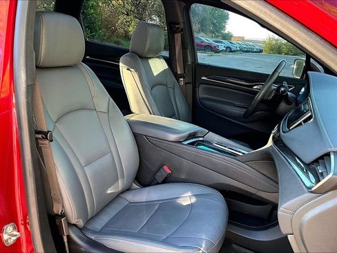 Used 2023 Buick Enclave Essence w/ Experience Buick Package FWD image 9