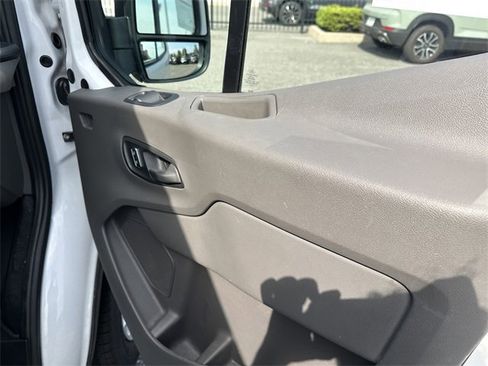 Certified 2024 Ford Transit 250 Low Roof w/ Exterior Upgrade Package image 33