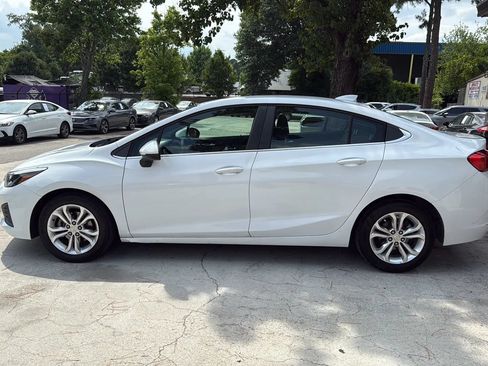 Used 2019 Chevrolet Cruze LT w/ LT Fleet Convenience Package FWD image 8