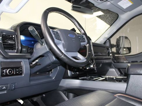 Used 2025 Ford F250 Lariat w/ Black Appearance Package AWD/4WD image 26