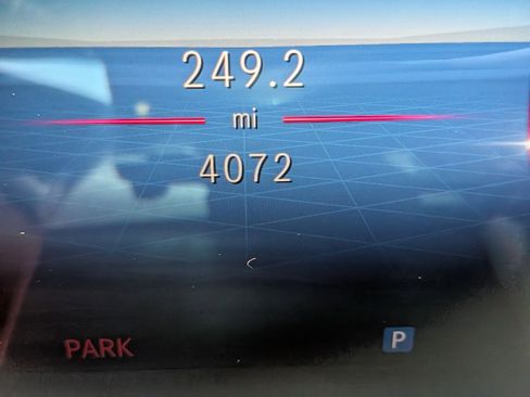 Used 2025 Mercedes-Benz GLA 250 4MATIC image 17