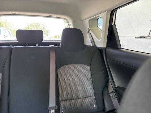 Used 2025 Kia Soul LX w/ LX Technology Package FWD image 37