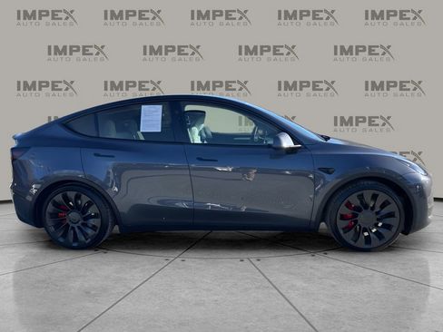 Used 2023 Tesla Model Y Long Range image 6