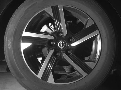 Used 2025 Nissan Sentra SV image 15