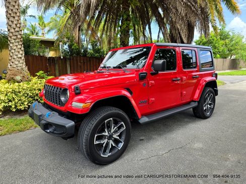 Used 2024 Jeep Wrangler Unlimited w/ Convenience Group AWD/4WD image 60