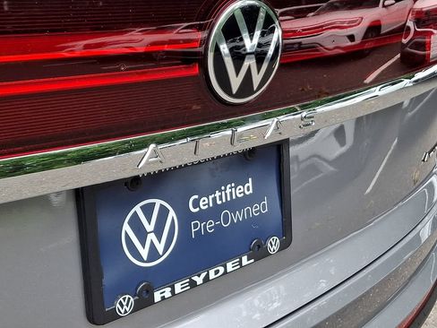 Certified 2025 Volkswagen Atlas Cross Sport SE AWD/4WD image 28