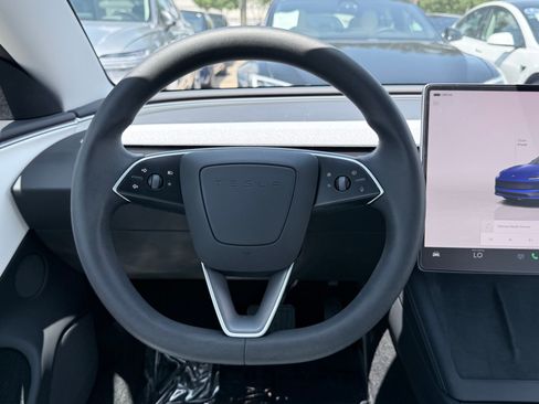 Used 2025 Tesla Model 3 Long Range AWD/4WD image 57
