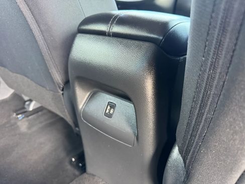 Used 2021 Nissan Sentra SV image 42