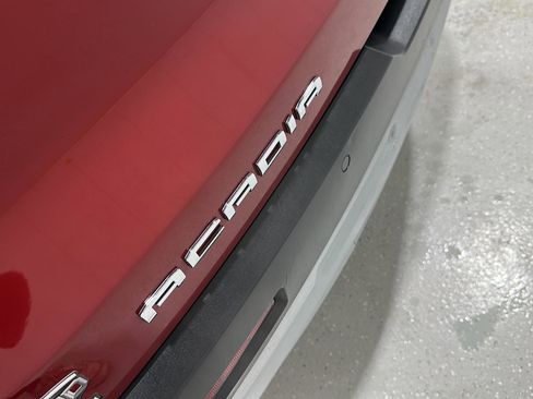 Used 2023 GMC Acadia SLE w/ Driver Convenience Package image 25