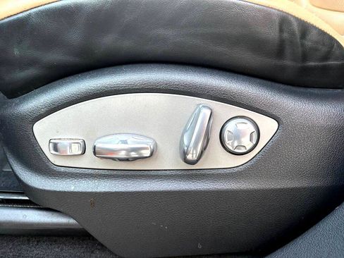 Used 2014 Porsche Cayenne AWD 4dr Manual image 20