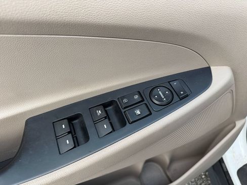 Used 2019 Hyundai Tucson Value FWD image 18