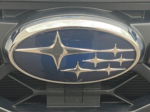 Used 2025 Subaru Crosstrek 2.5i Limited AWD/4WD image 32
