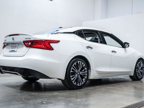 Used 2017 Nissan Maxima Platinum w/ Medallion Package image 9
