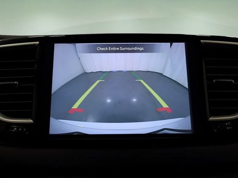Certified 2025 Chrysler Pacifica Select FWD image 20