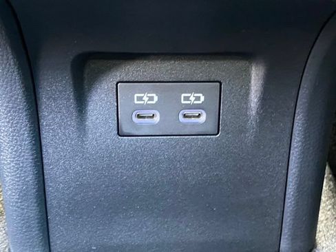 Certified 2025 Toyota Prius XLE AWD/4WD image 29