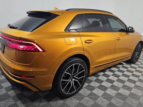 Used 2019 Audi Q8 Prestige w/ Luxury Package image 2