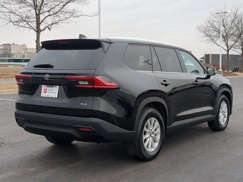 Certified 2025 Toyota Grand Highlander XLE image 5