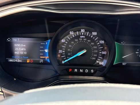 Used 2019 Ford Fusion SE FWD image 17