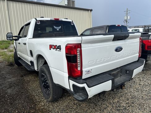 Used 2024 Ford F250 XL w/ STX Appearance Package AWD/4WD image 6