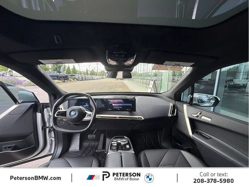 Used 2023 BMW iX xDrive50 w/ Sport Package AWD/4WD image 19