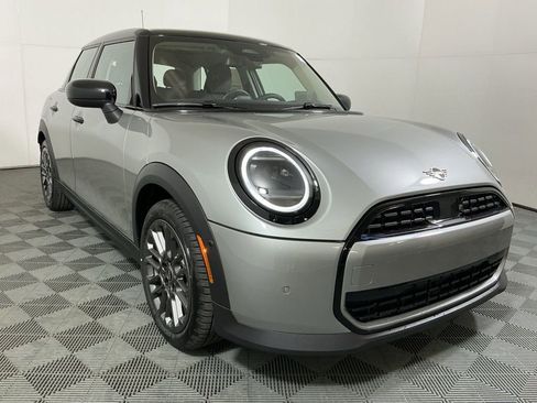 New 2026 MINI Cooper 4-Door Hardtop image 4