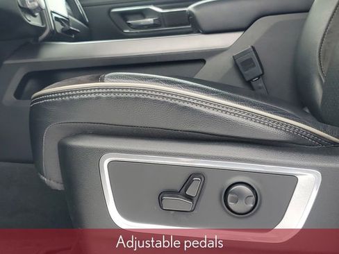 Used 2023 RAM 1500 Laramie image 16