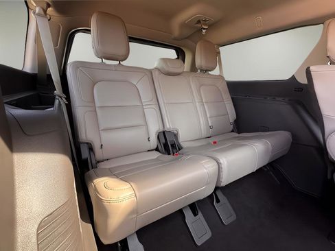 Used 2024 Lincoln Navigator L Reserve image 30