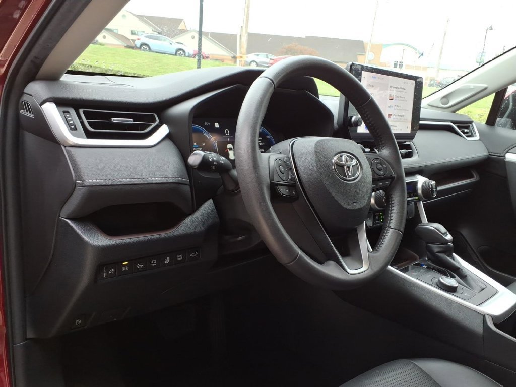 Used 2023 Toyota RAV4 Limited AWD/4WD image 14