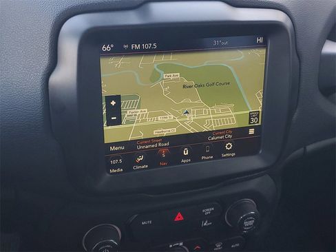 Used 2023 Jeep Renegade Latitude image 18