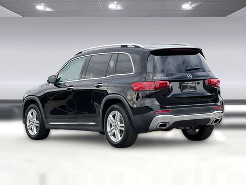 Used 2023 Mercedes-Benz GLB 250 image 3