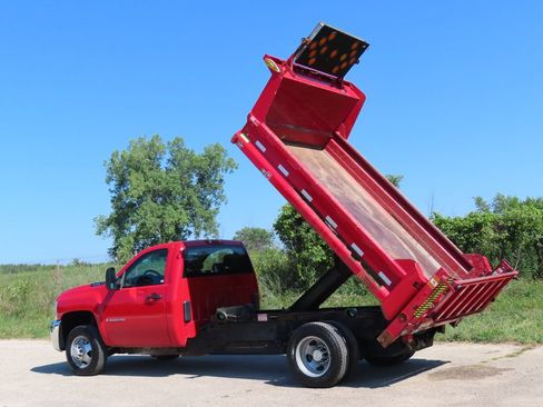 Used 2009 Chevrolet Silverado 3500 W/T RWD image 7