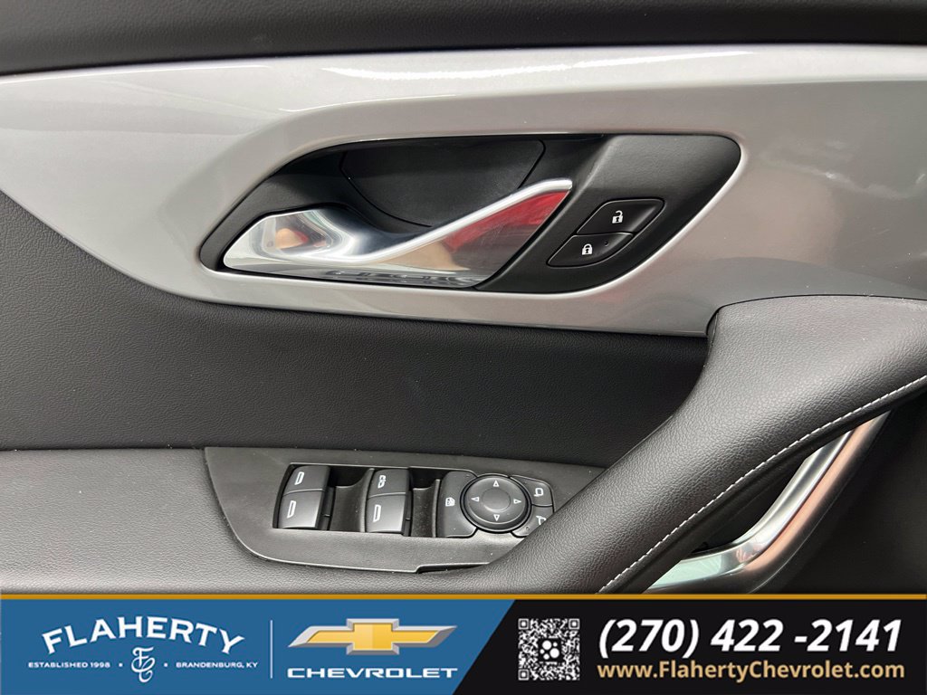 Used 2025 Chevrolet Blazer LT w/ Midnight/Sport Edition FWD image 21
