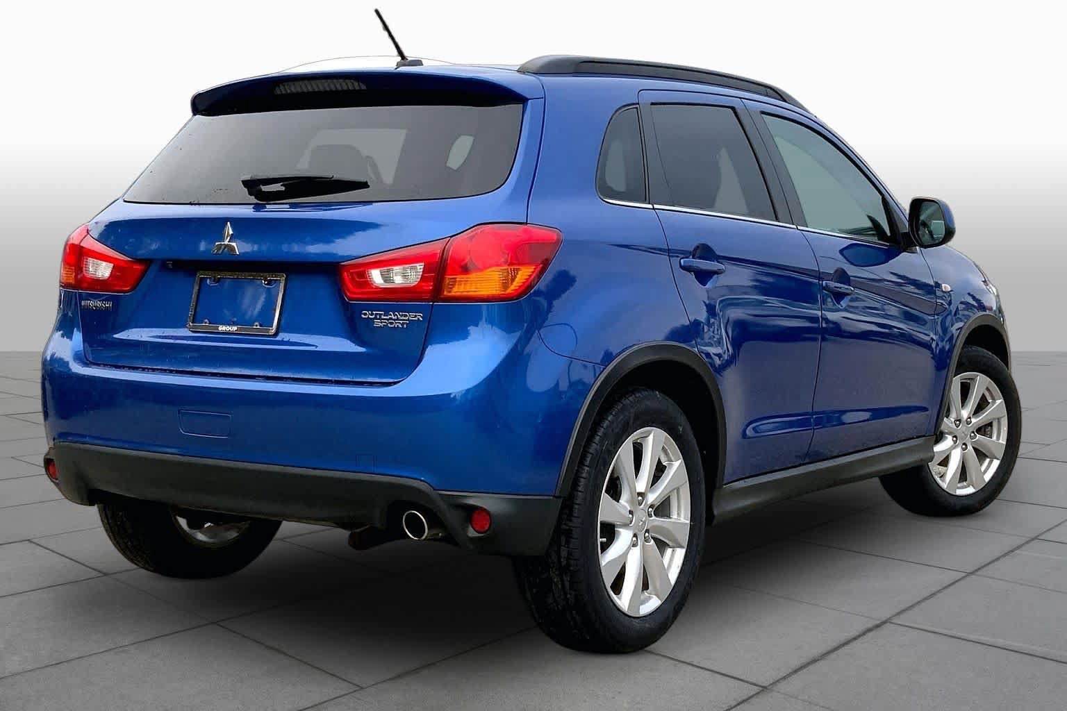 Used 2015 Mitsubishi Outlander Sport SE AWD/4WD image 13