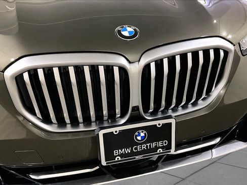 Certified 2025 BMW X5 xDrive40i w/ Parking Assistance Package AWD/4WD image 31