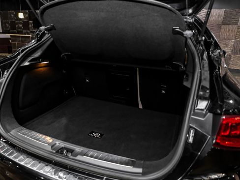 Used 2018 INFINITI QX30 Premium w/ Technology Package image 50