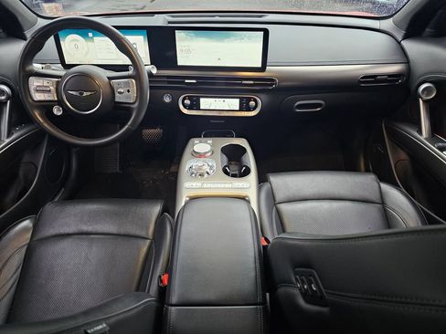 Certified 2023 Genesis GV60 Advanced AWD/4WD image 9