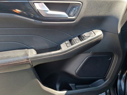 Used 2023 Ford Escape ST-Line w/ Tech Pack #1 AWD/4WD image 12