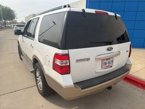 Used 2013 Ford Expedition XLT image 7
