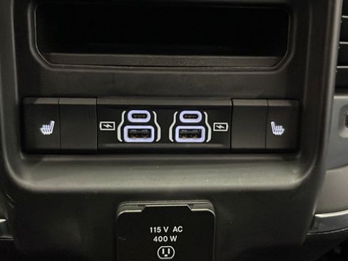 Used 2025 RAM 1500 Laramie w/ Night Edition AWD/4WD image 39