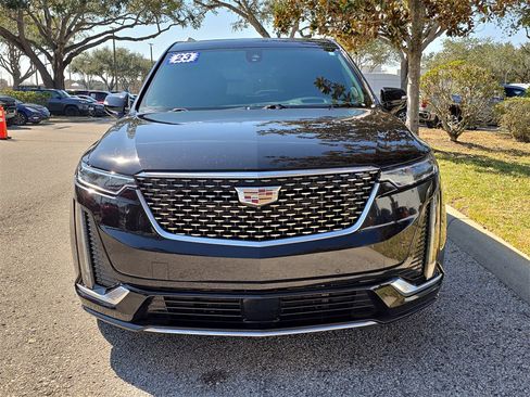 Used 2023 Cadillac XT6 Premium Luxury w/ Technology Package image 2