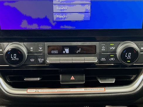 Used 2025 Toyota Grand Highlander AWD image 13
