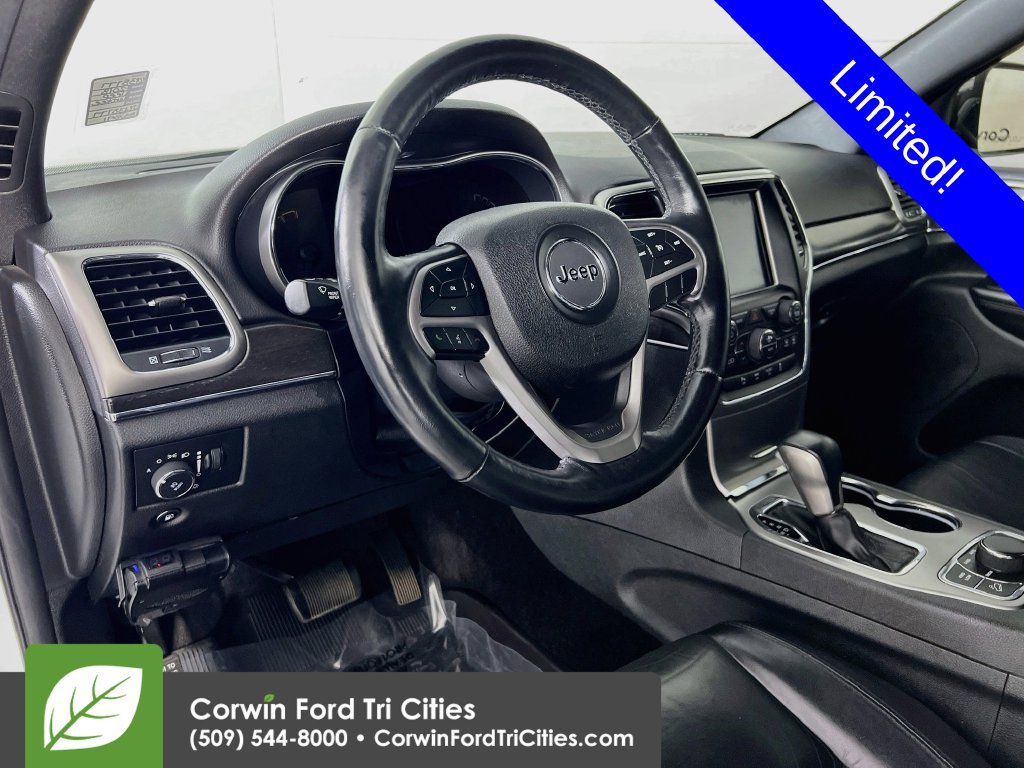 Used 2018 Jeep Grand Cherokee Limited w/ Trailer Tow Group IV AWD/4WD image 2
