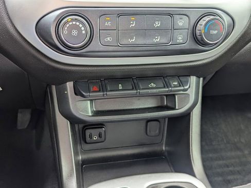 Certified 2019 Chevrolet Colorado LT w/ LT Convenience Package image 8