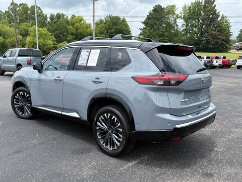 Used 2026 Nissan Rogue Platinum w/ Platinum Premium Package AWD/4WD image 10