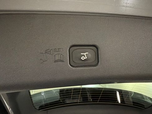 Used 2026 Lincoln Nautilus Premier w/ Equipment Group 102A AWD/4WD image 40