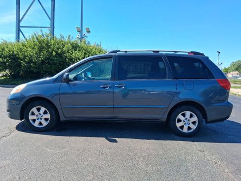 Used 2008 Toyota Sienna LE FWD image 5