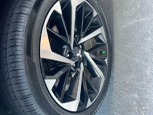 Used 2023 Mitsubishi Outlander SE image 26